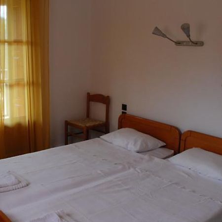 Panormos Palace Hotel Ngoại thất bức ảnh