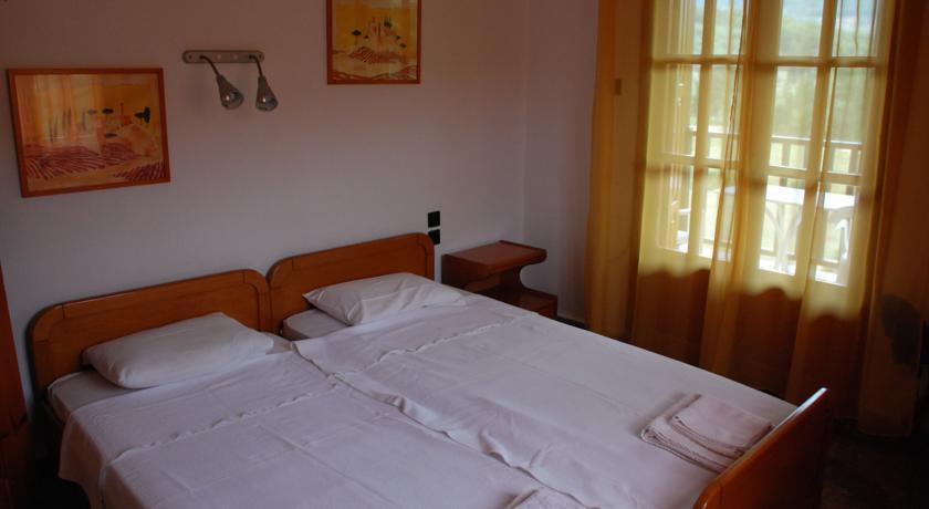 Panormos Palace Hotel Ngoại thất bức ảnh